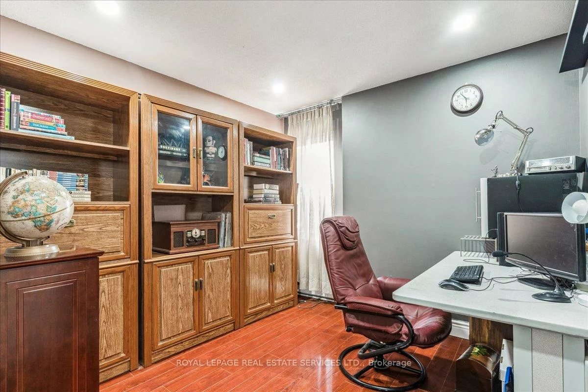 3050, Constitution, Applewood, Mississauga