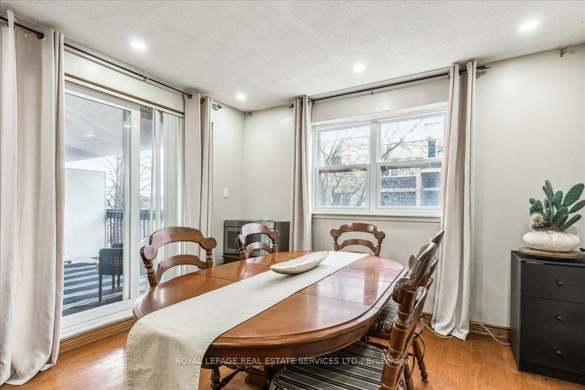 3050, Constitution, Applewood, Mississauga