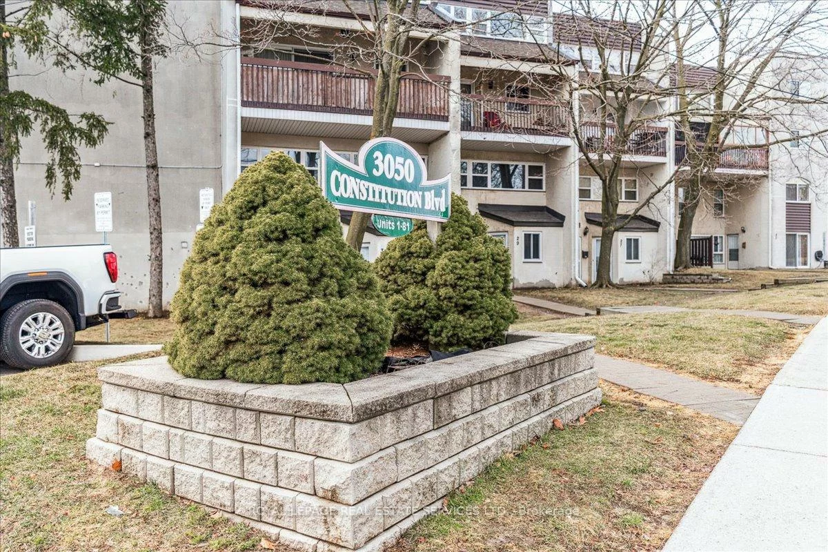 3050, Constitution, Applewood, Mississauga