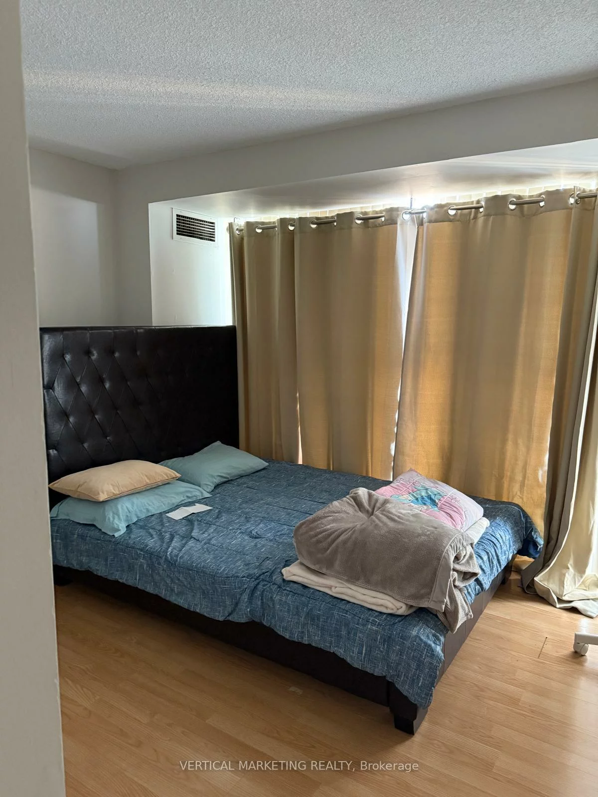 25, Trailwood, Hurontario, Mississauga