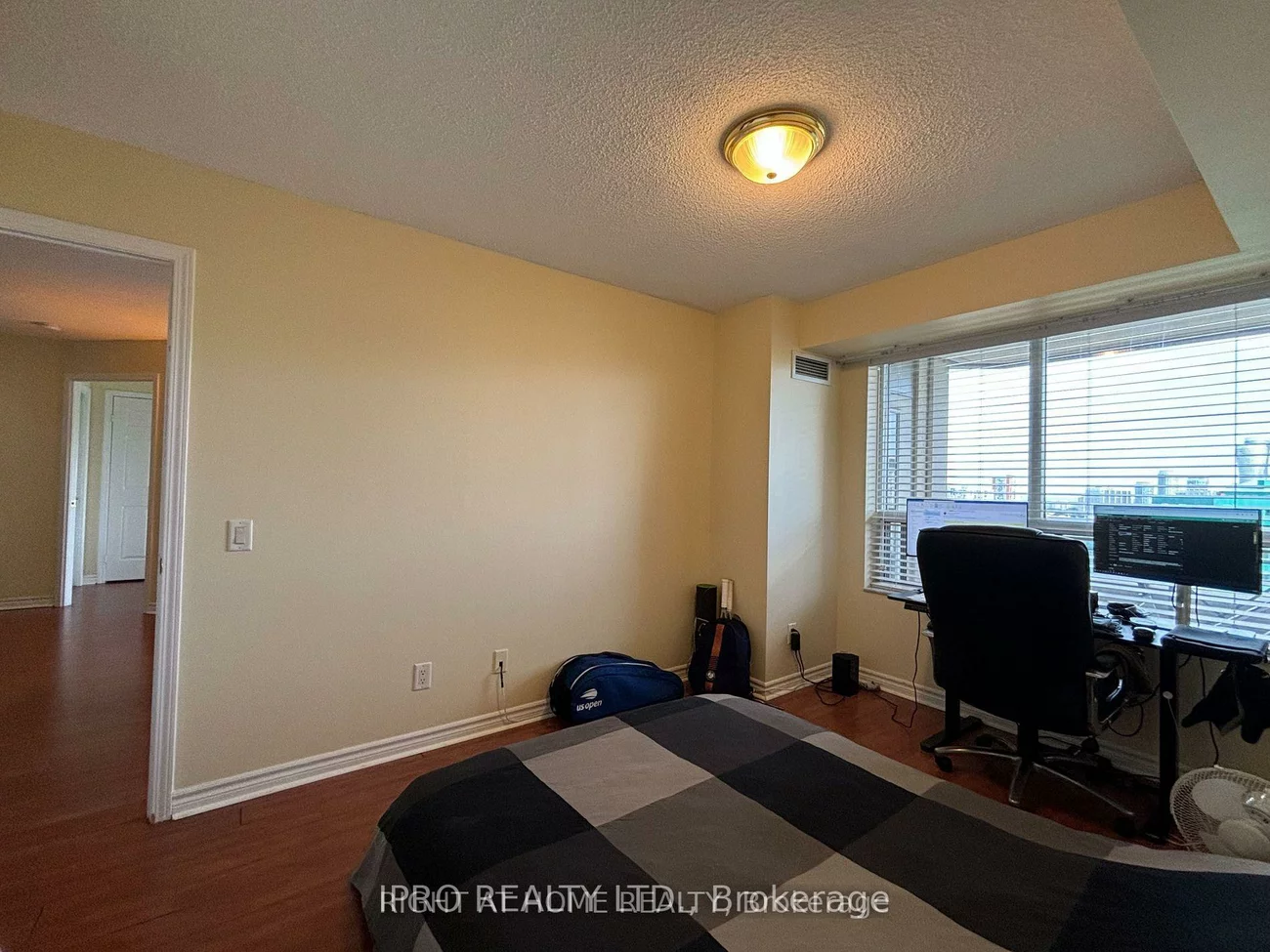 25, Kingsbridge Garden, Hurontario, Mississauga