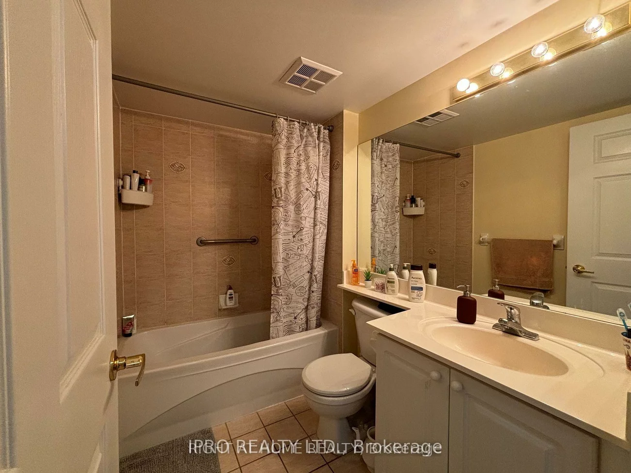 25, Kingsbridge Garden, Hurontario, Mississauga