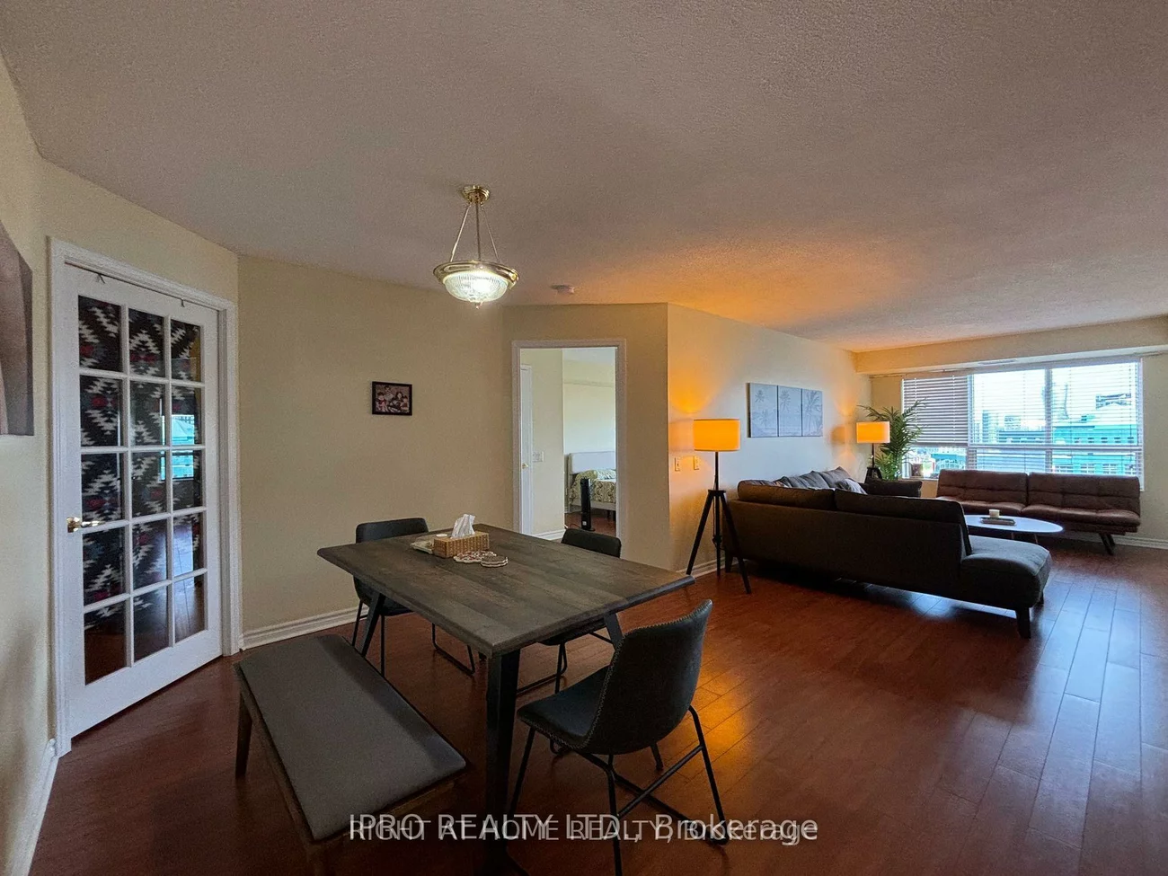 25, Kingsbridge Garden, Hurontario, Mississauga