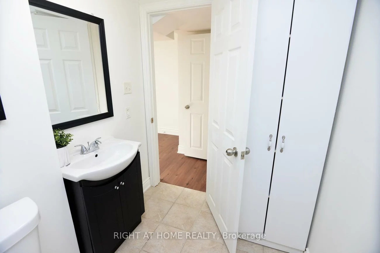 3150, Erin Centre, Churchill Meadows, Mississauga