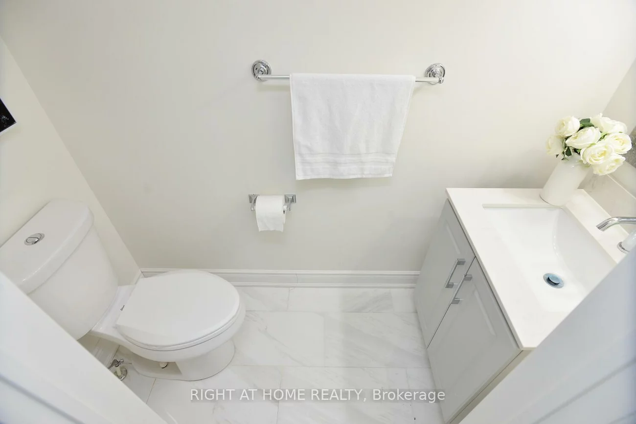 3150, Erin Centre, Churchill Meadows, Mississauga