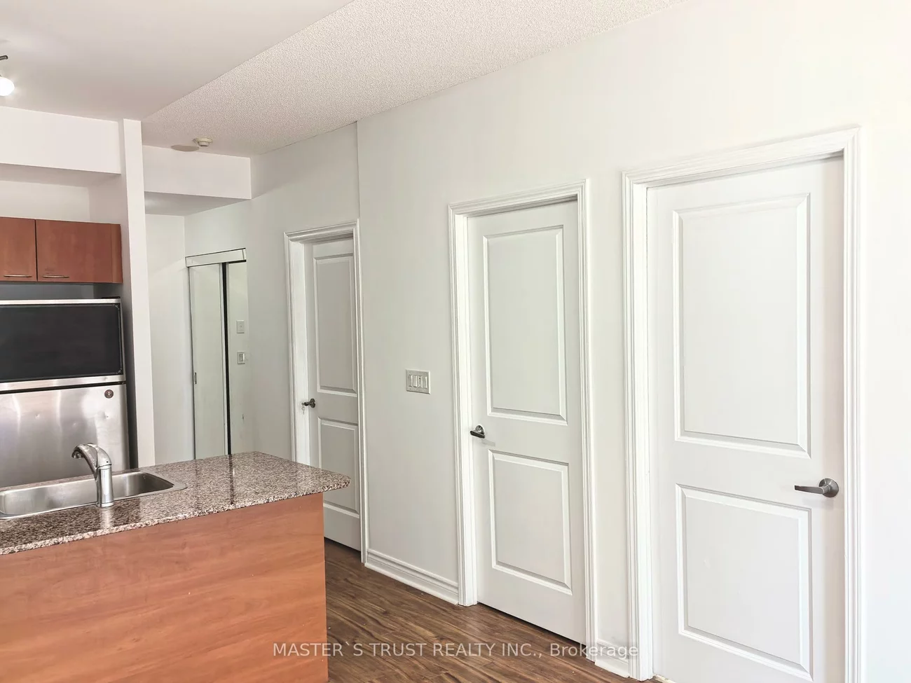 385, Prince Of Wales, City Centre, Mississauga