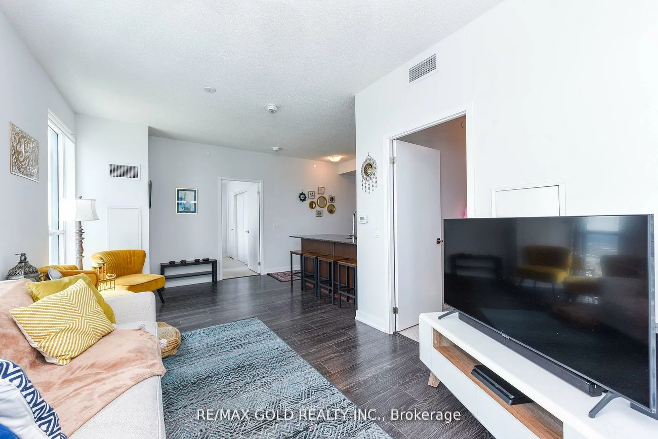 4055, Parkside Village, City Centre, Mississauga