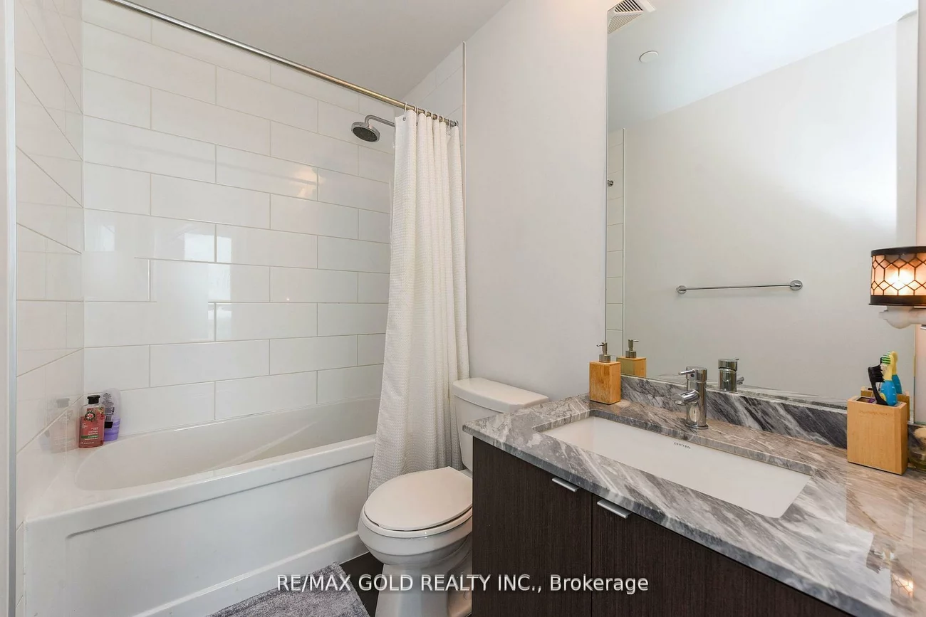 4055, Parkside Village, City Centre, Mississauga