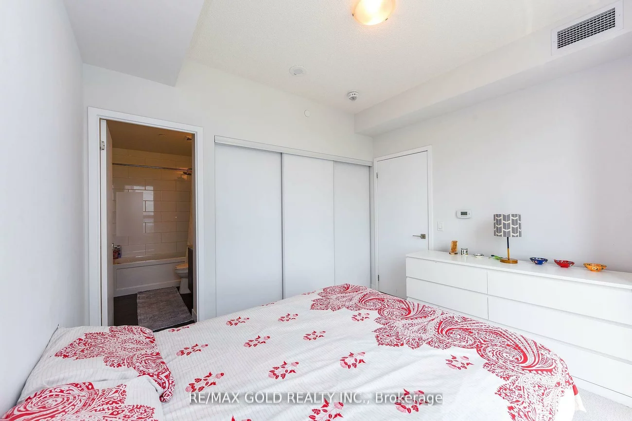 4055, Parkside Village, City Centre, Mississauga