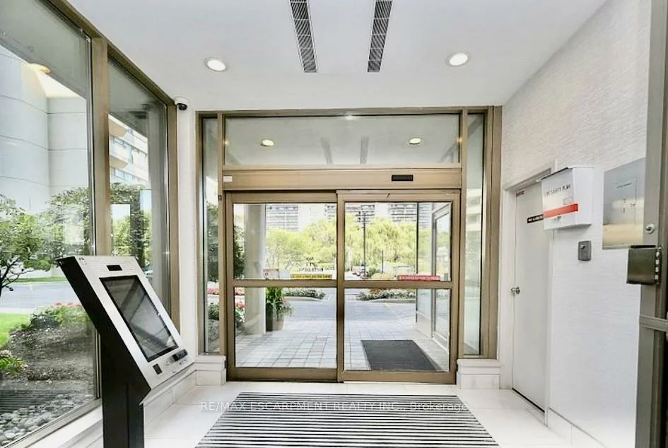 75, King, Cooksville, Mississauga