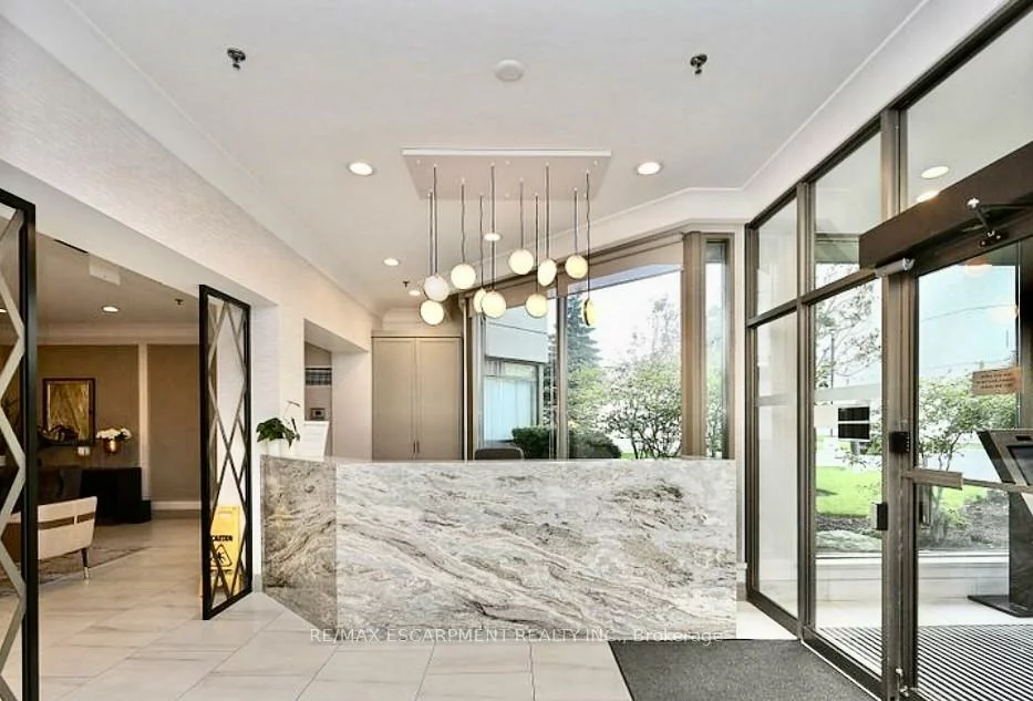 75, King, Cooksville, Mississauga