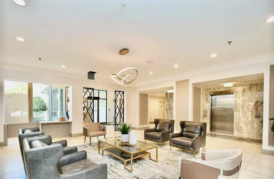 75, King, Cooksville, Mississauga