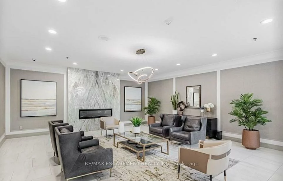 75, King, Cooksville, Mississauga