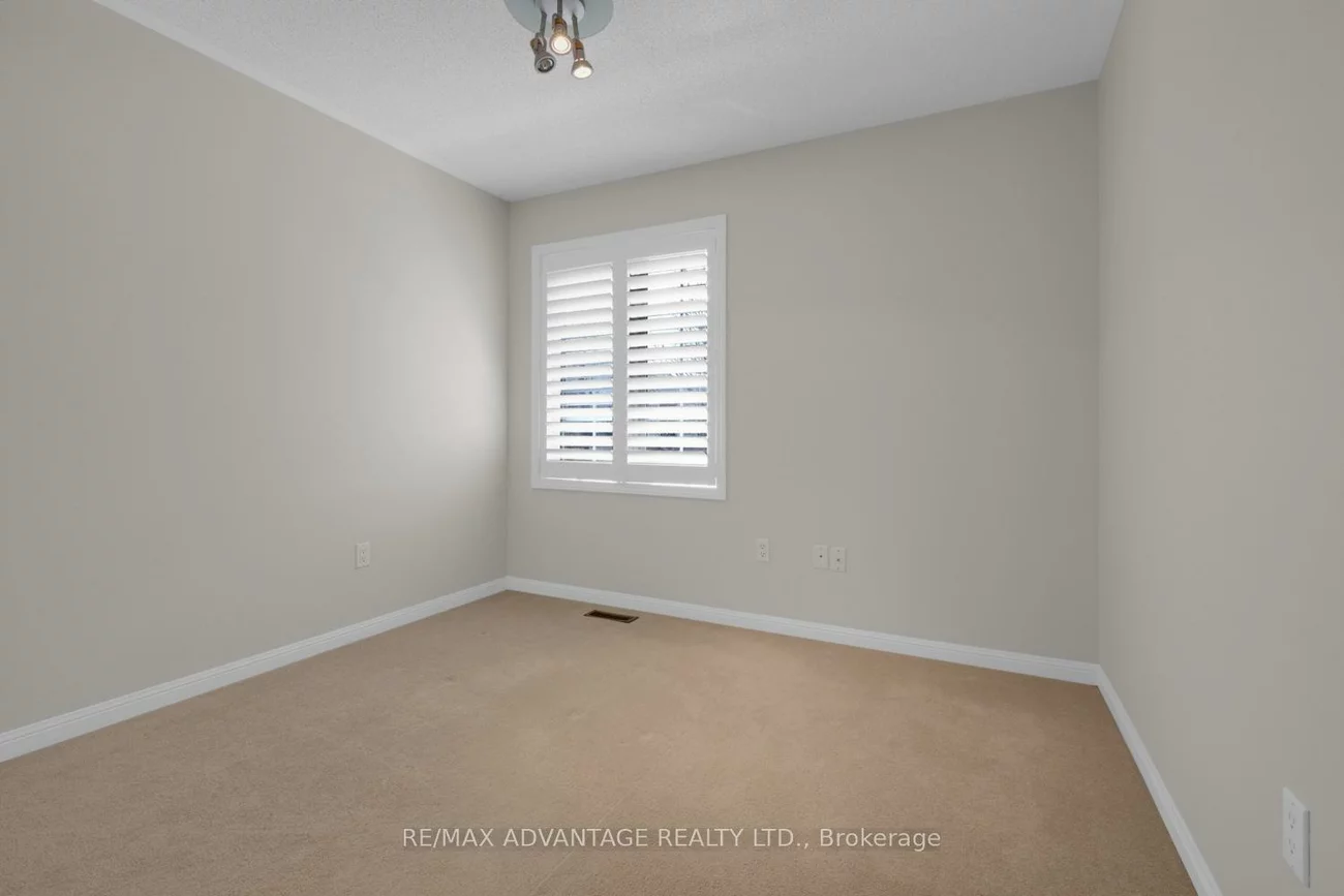 2401, Fifth, Sheridan, Mississauga