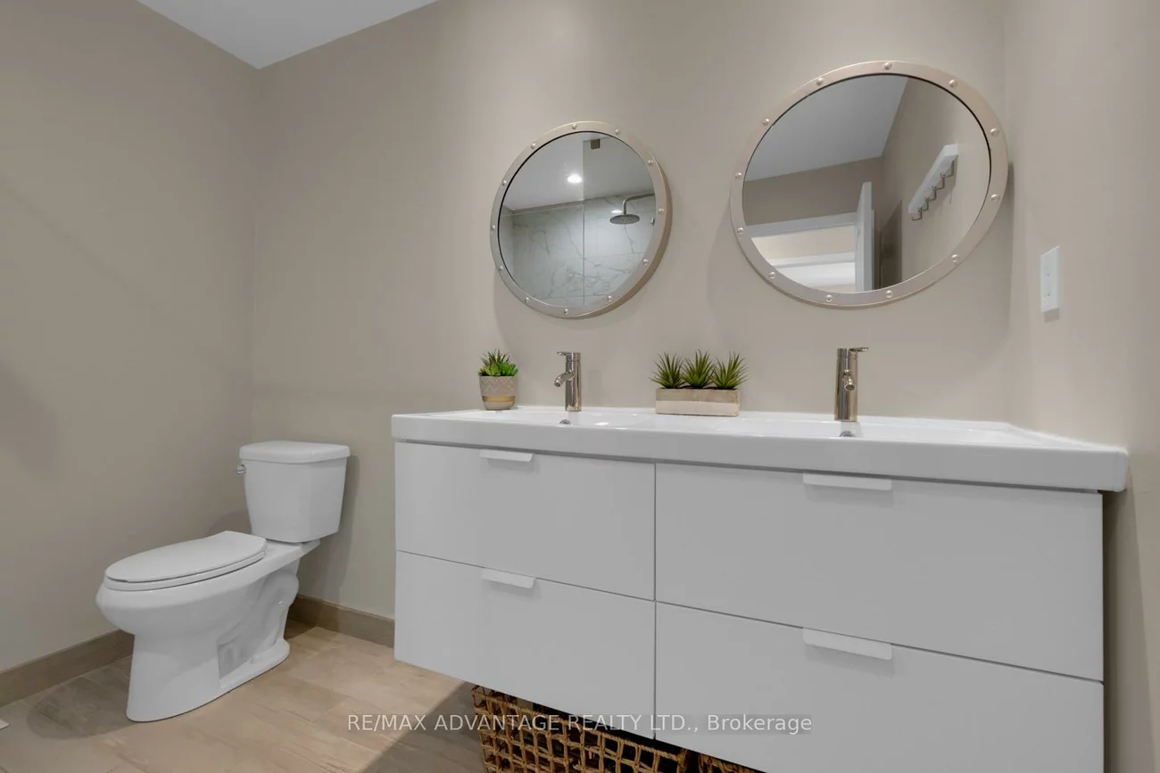 2401, Fifth, Sheridan, Mississauga