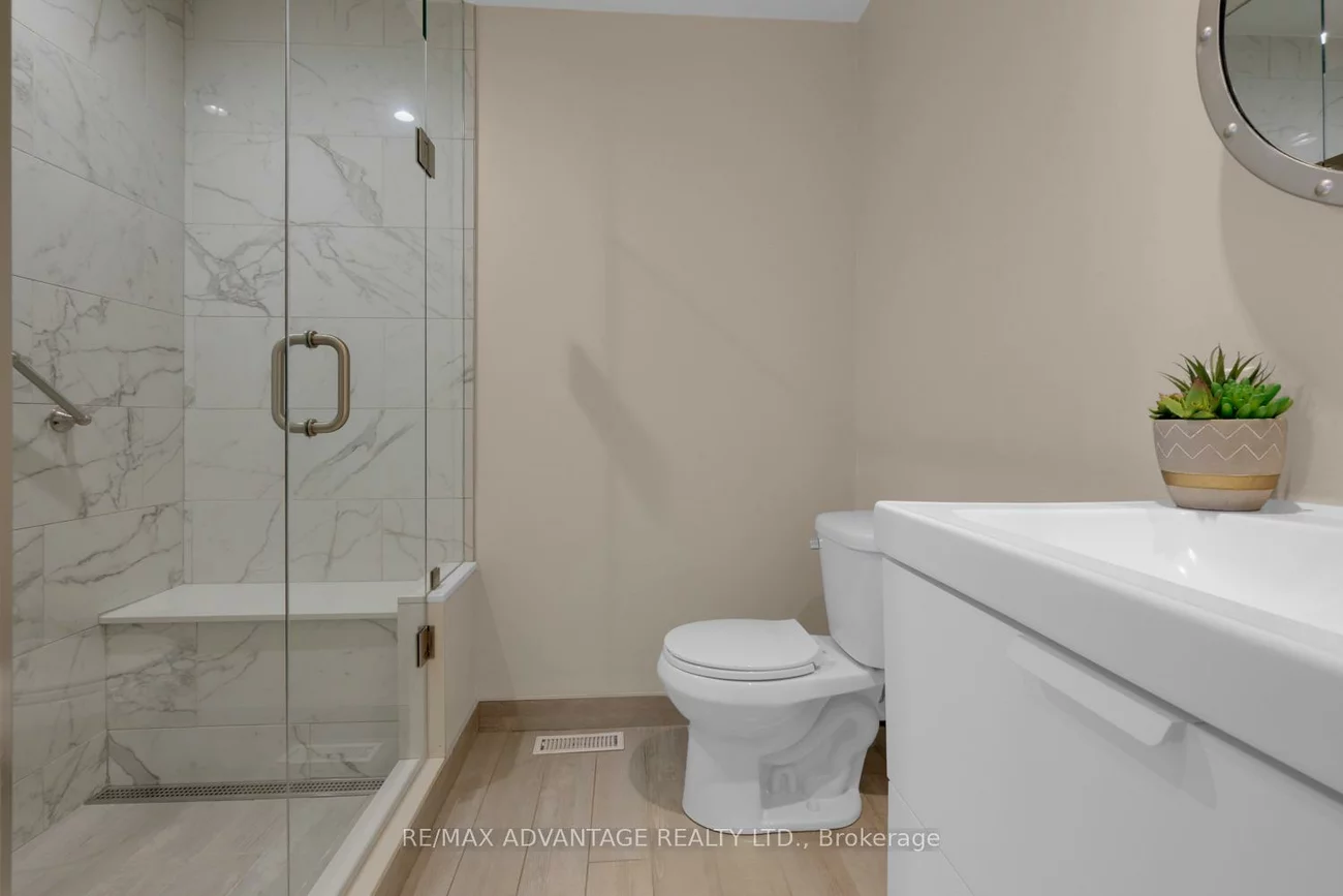 2401, Fifth, Sheridan, Mississauga