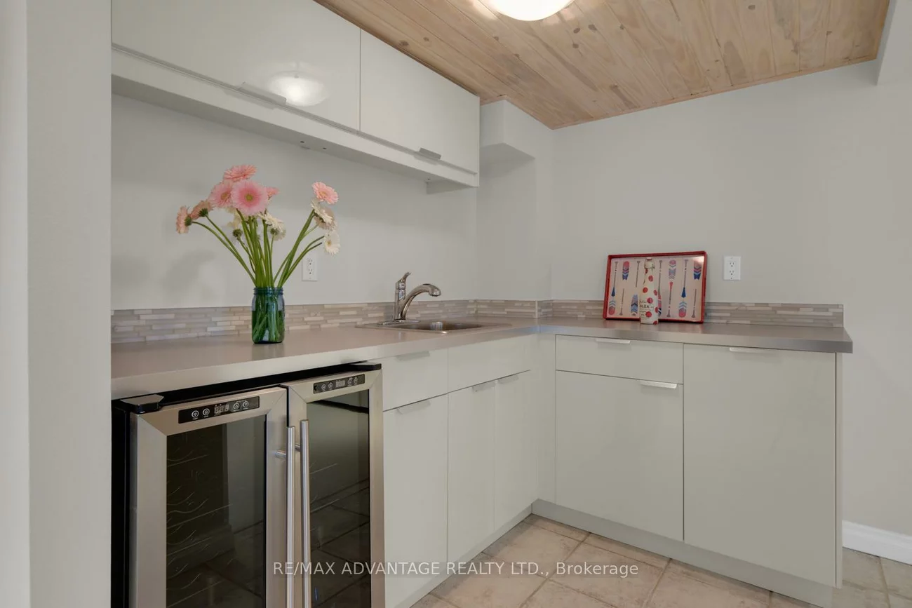 2401, Fifth, Sheridan, Mississauga