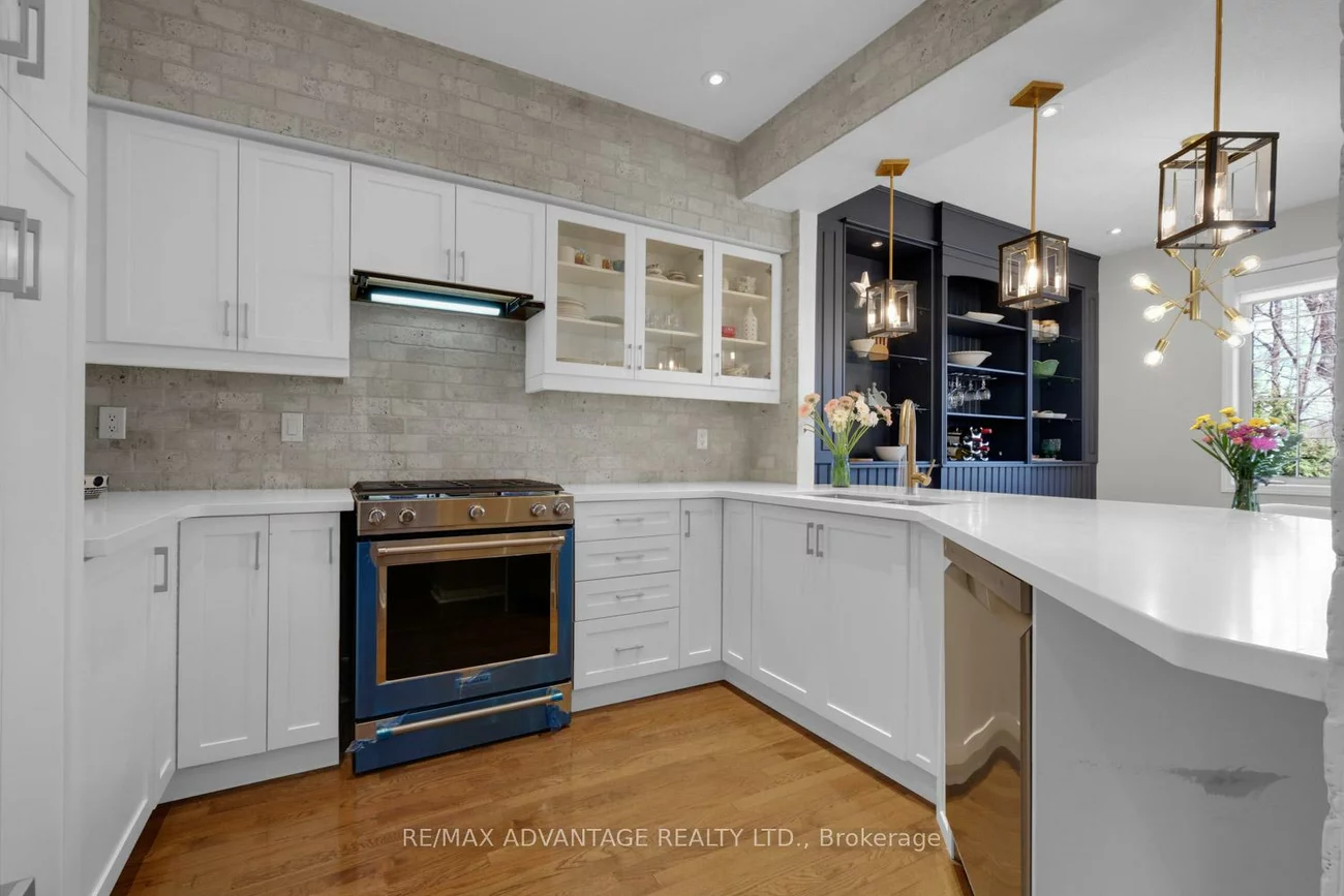 2401, Fifth, Sheridan, Mississauga