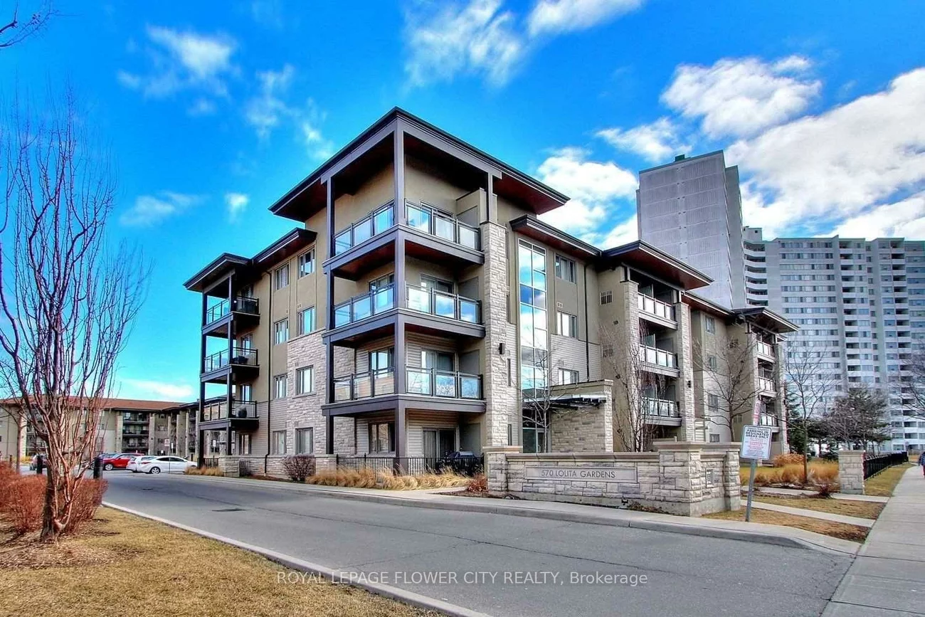 570, Lolita, Mississauga Valleys, Mississauga