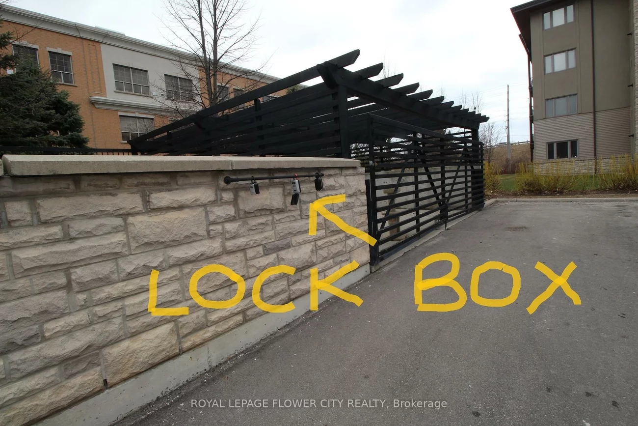 570, Lolita, Mississauga Valleys, Mississauga