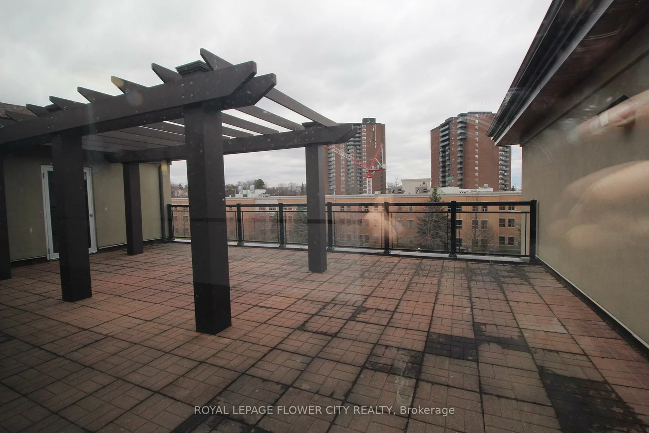 570, Lolita, Mississauga Valleys, Mississauga