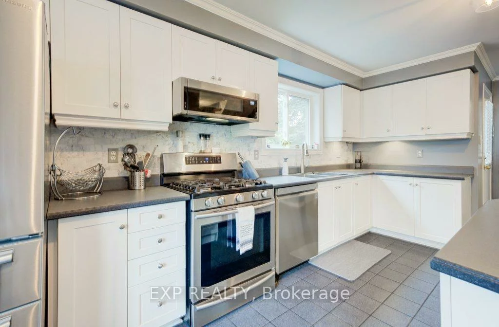 5865, Dalebrook, Central Erin Mills, Mississauga