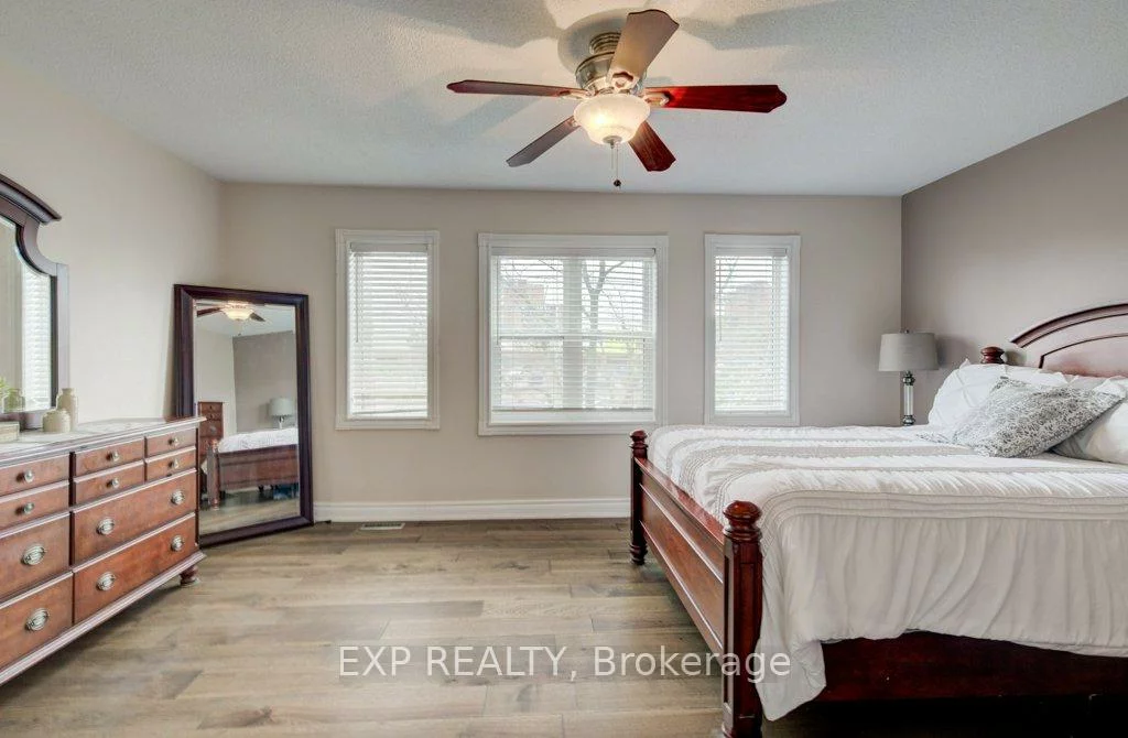 5865, Dalebrook, Central Erin Mills, Mississauga
