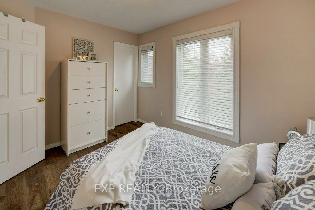 5865, Dalebrook, Central Erin Mills, Mississauga