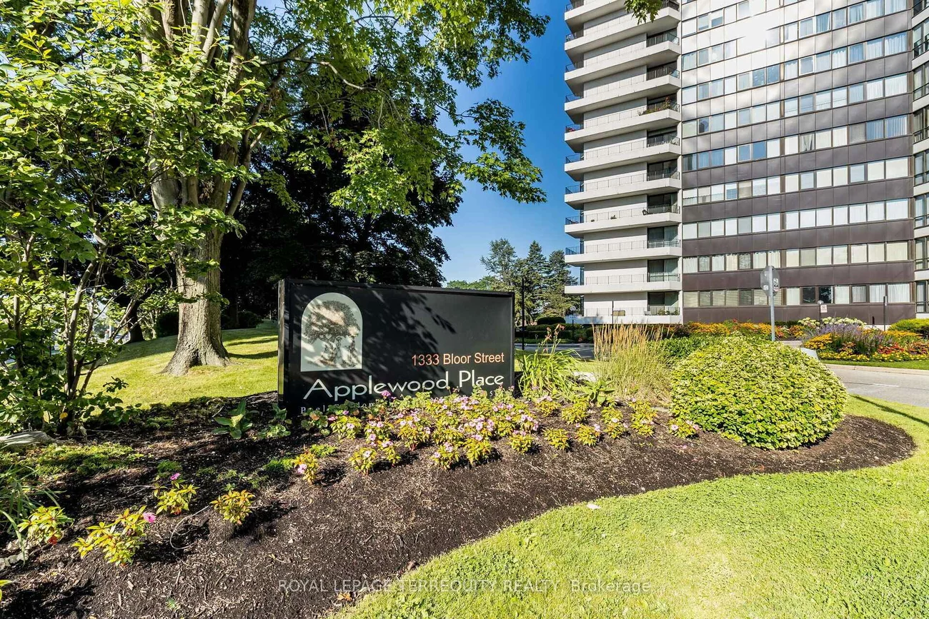 1333, Bloor, Applewood, Mississauga