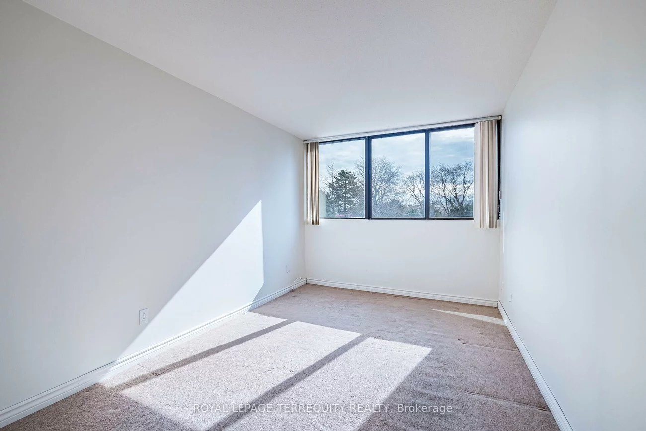 1333, Bloor, Applewood, Mississauga