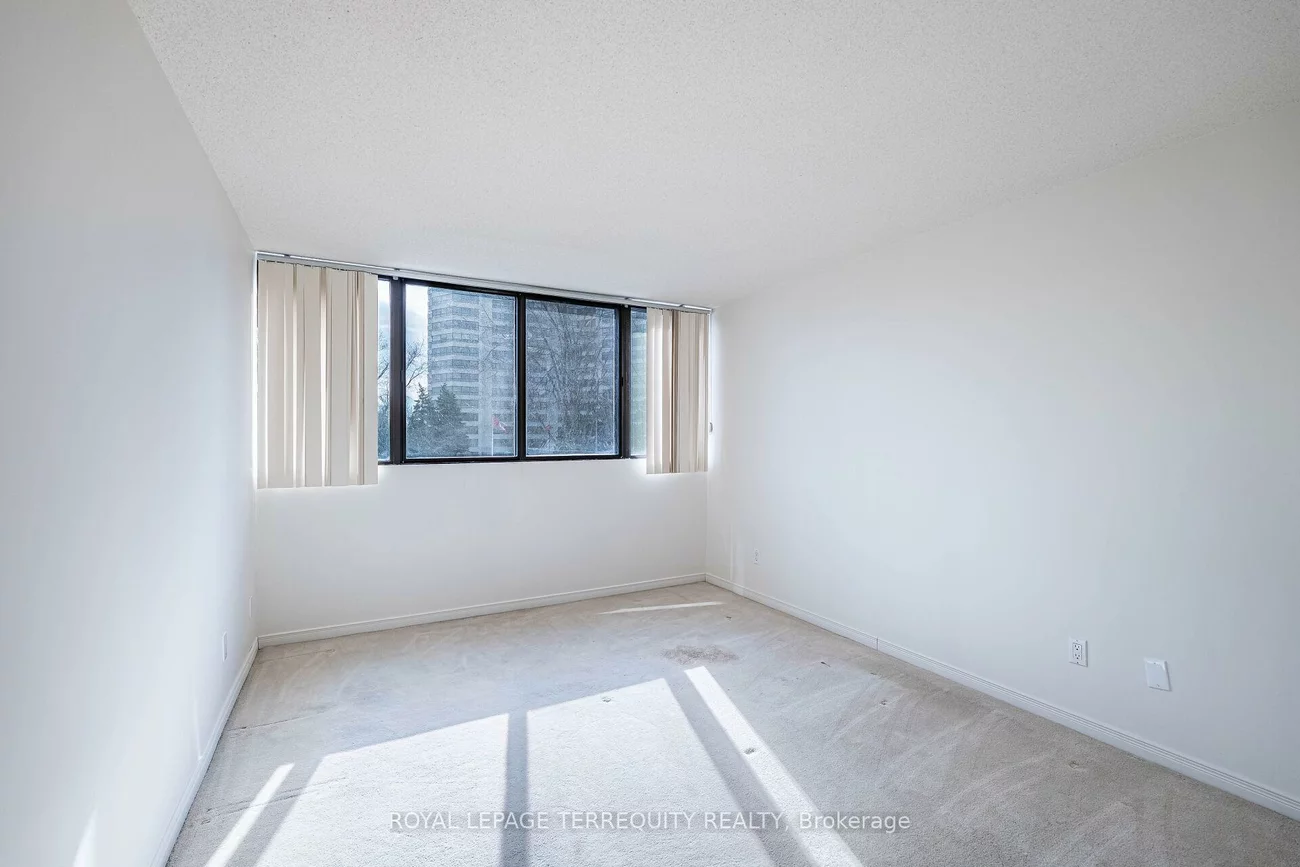 1333, Bloor, Applewood, Mississauga