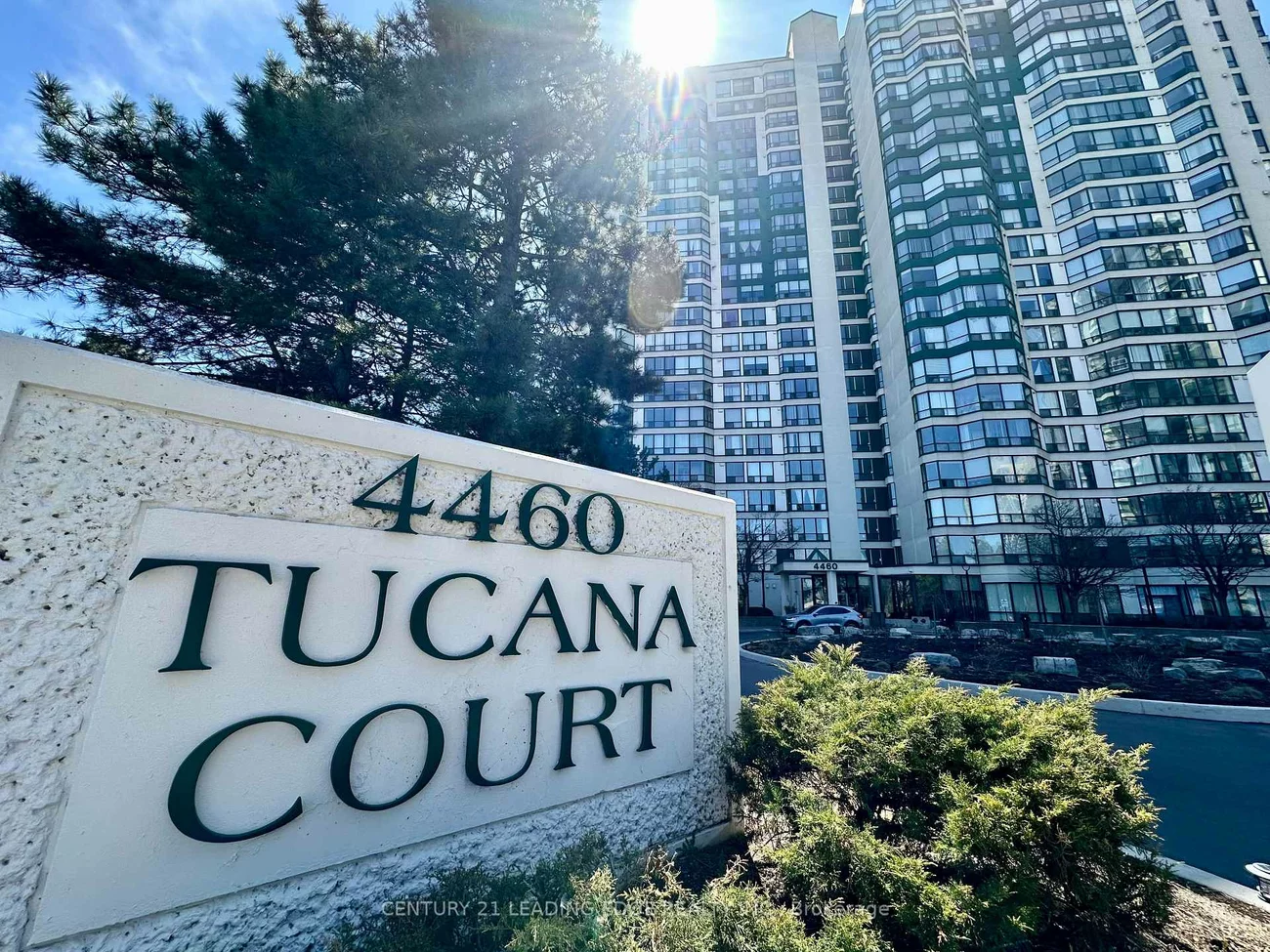 4460, TUCANA, Hurontario, Mississauga