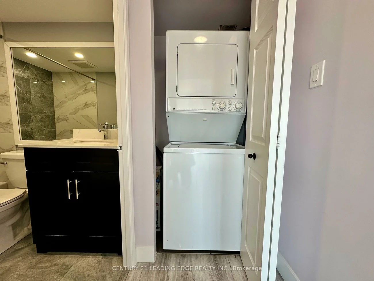 4460, TUCANA, Hurontario, Mississauga