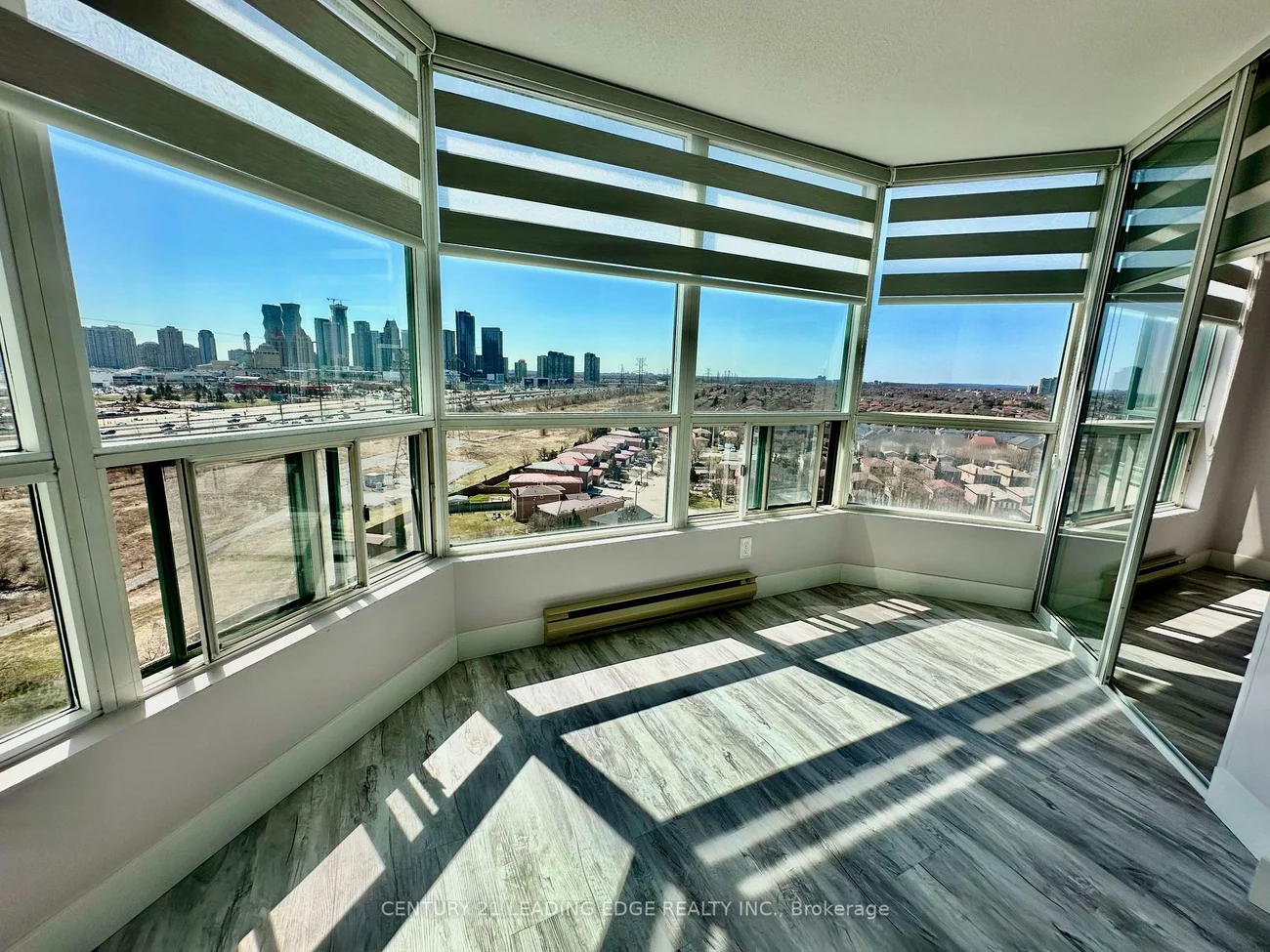 4460, TUCANA, Hurontario, Mississauga