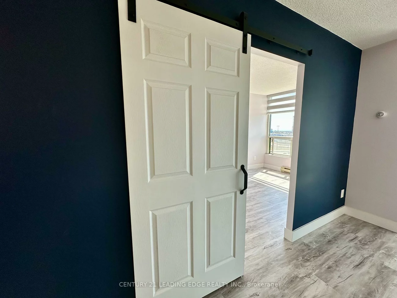 4460, TUCANA, Hurontario, Mississauga