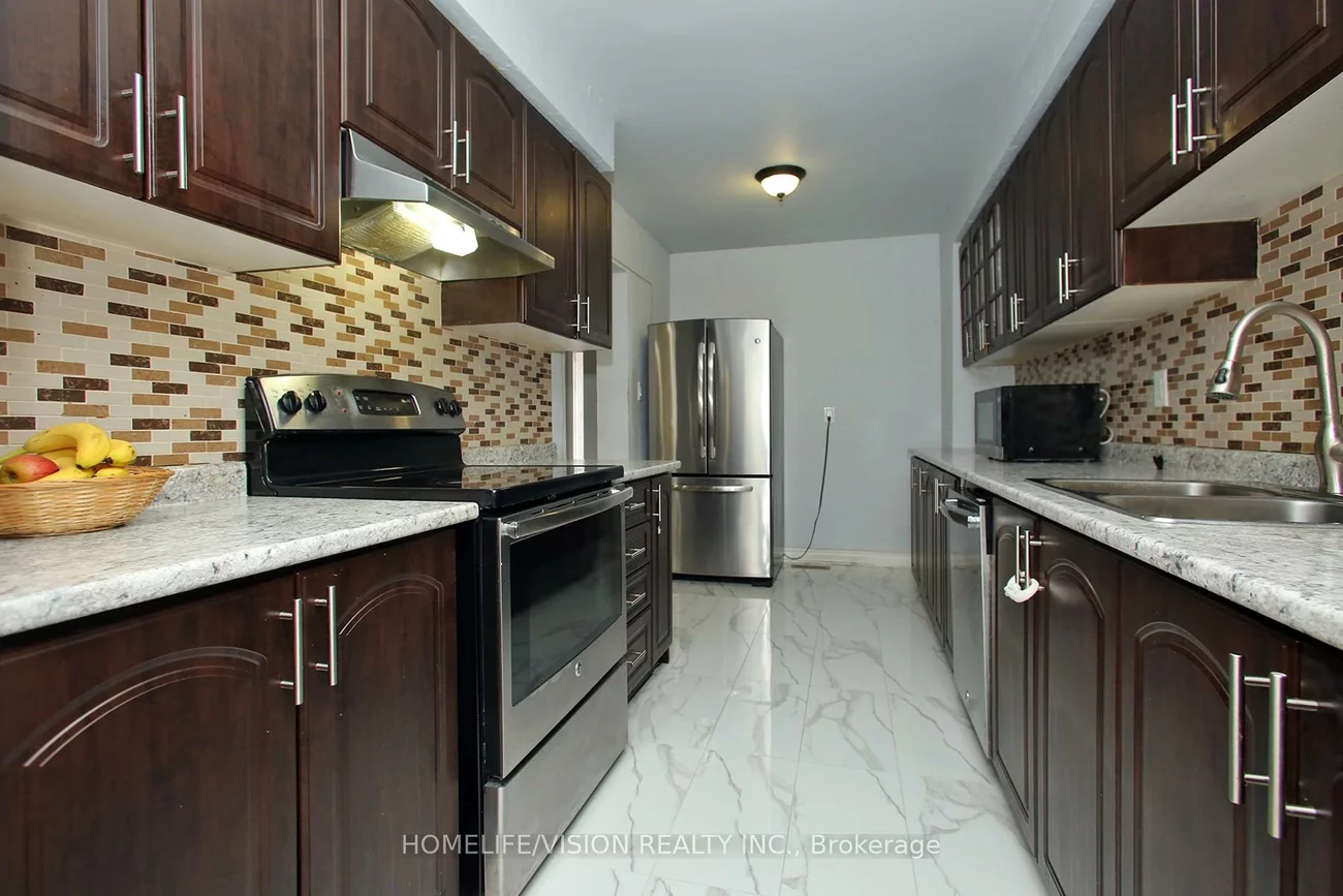 3430, Brandon Gate, Malton, Mississauga