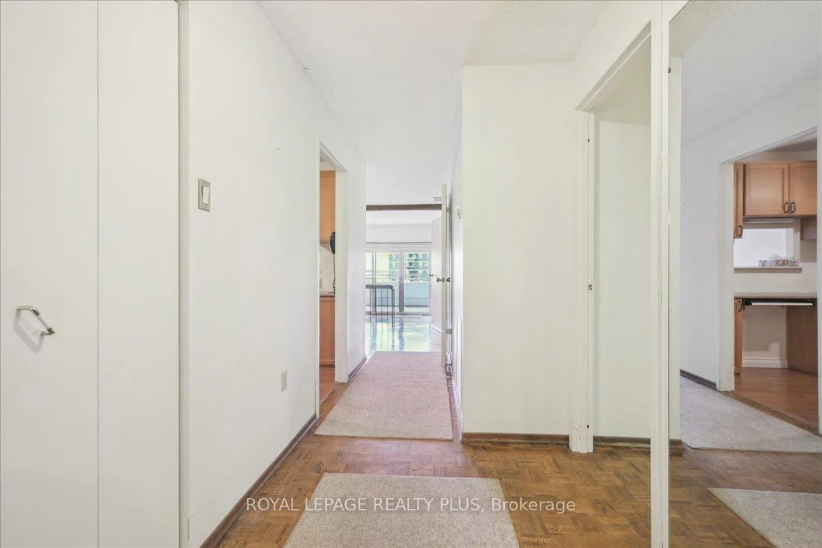 965, Inverhouse, Clarkson, Mississauga