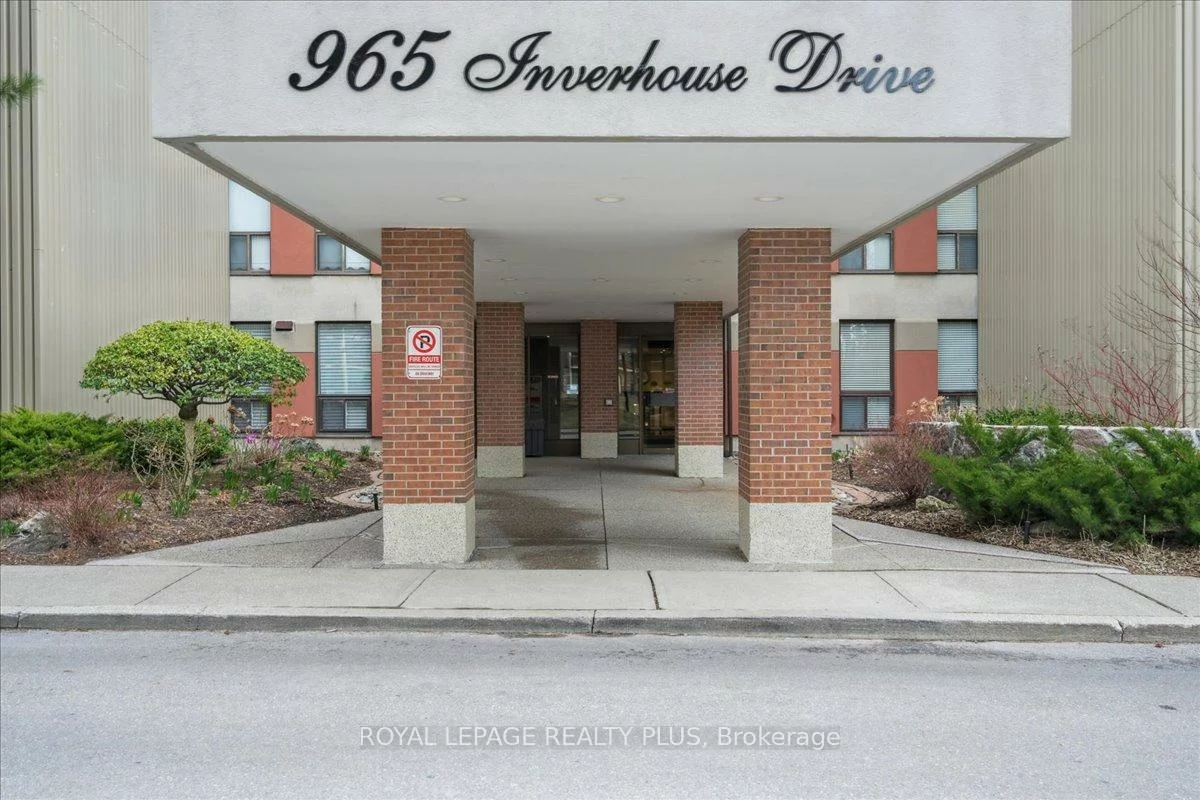 965, Inverhouse, Clarkson, Mississauga