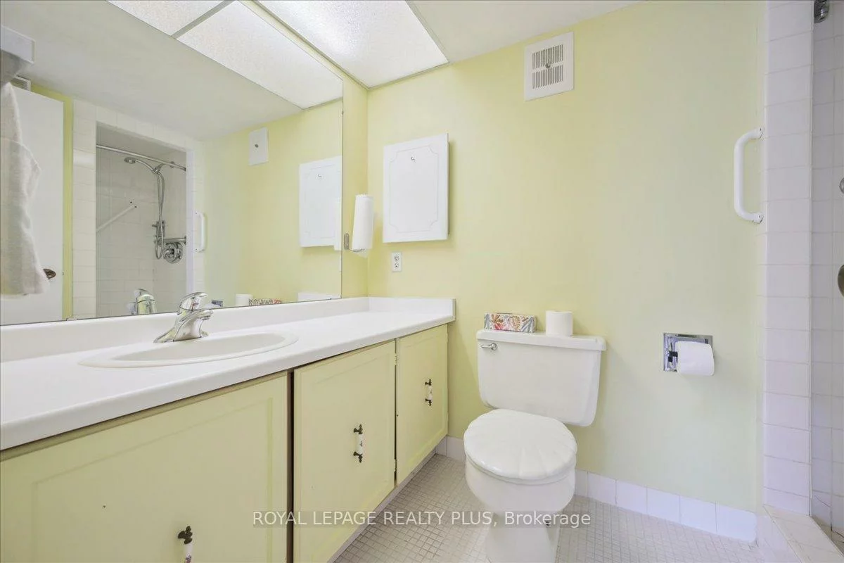 965, Inverhouse, Clarkson, Mississauga