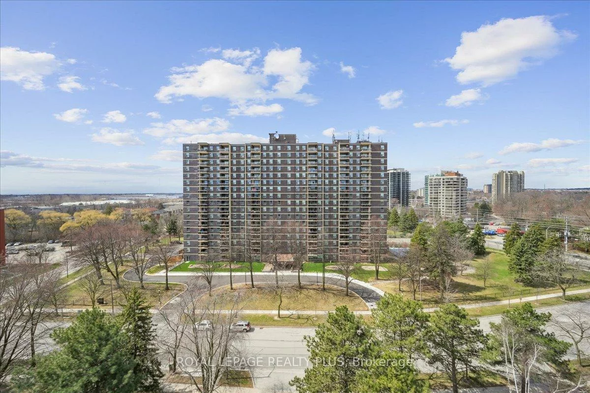 965, Inverhouse, Clarkson, Mississauga