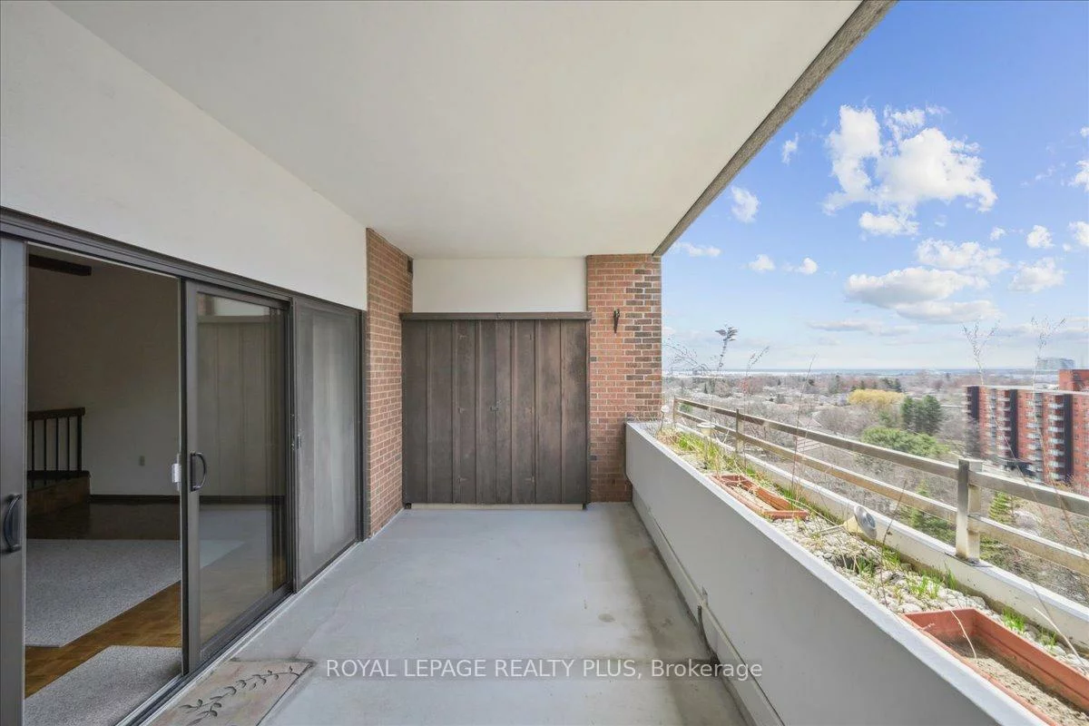 965, Inverhouse, Clarkson, Mississauga