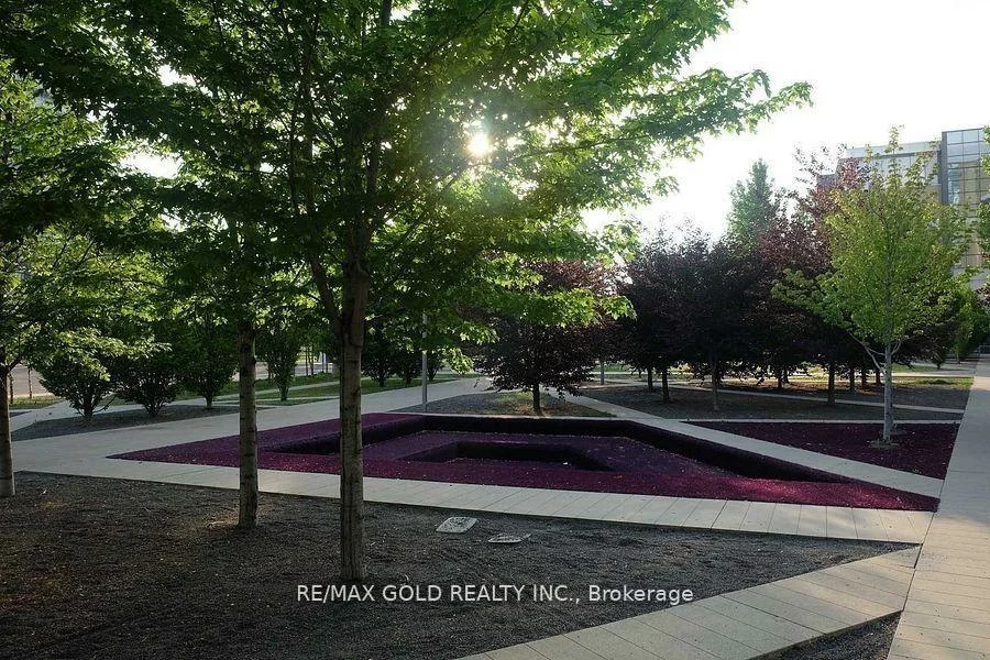 350, Princess Royal, City Centre, Mississauga