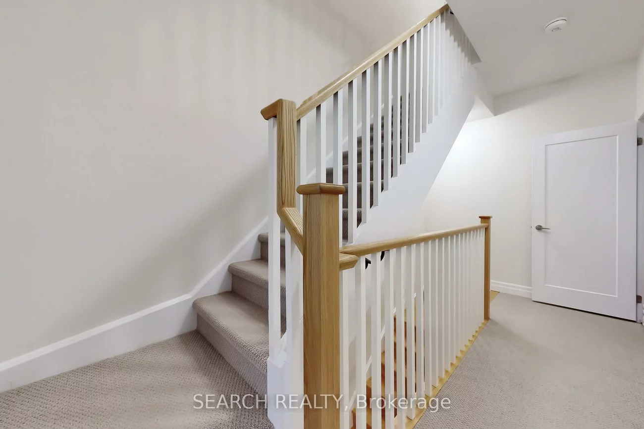 1180, Cawthra, Mineola, Mississauga