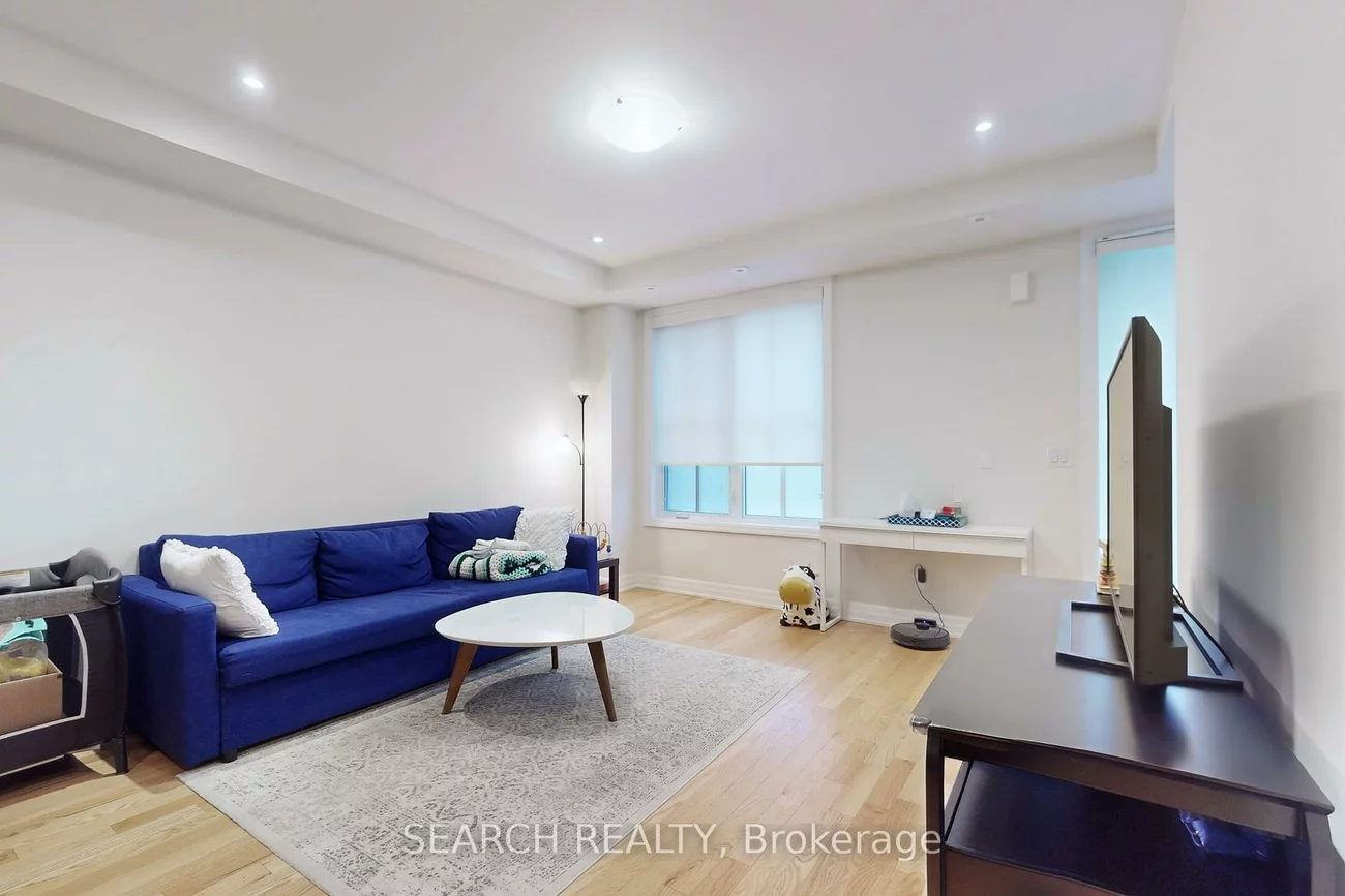 1180, Cawthra, Mineola, Mississauga