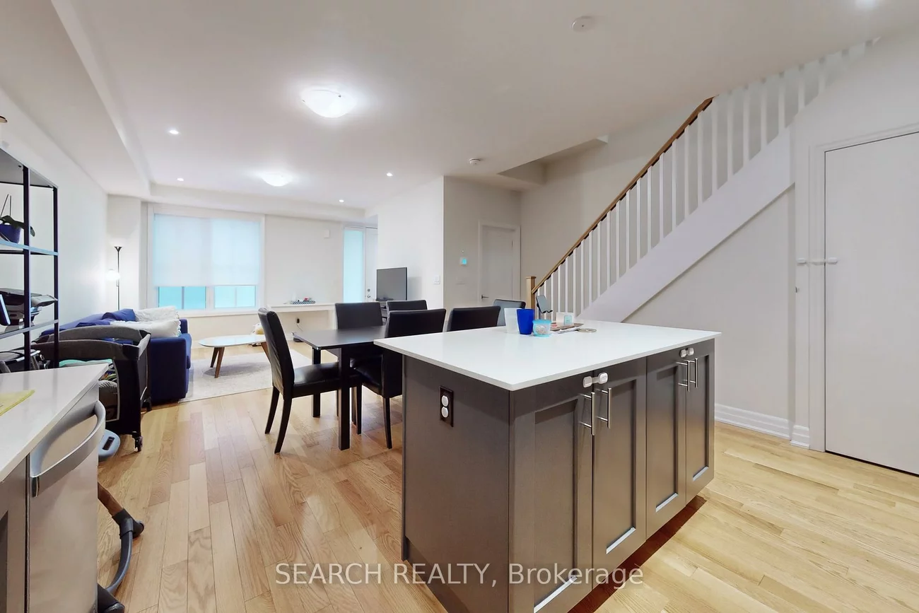 1180, Cawthra, Mineola, Mississauga
