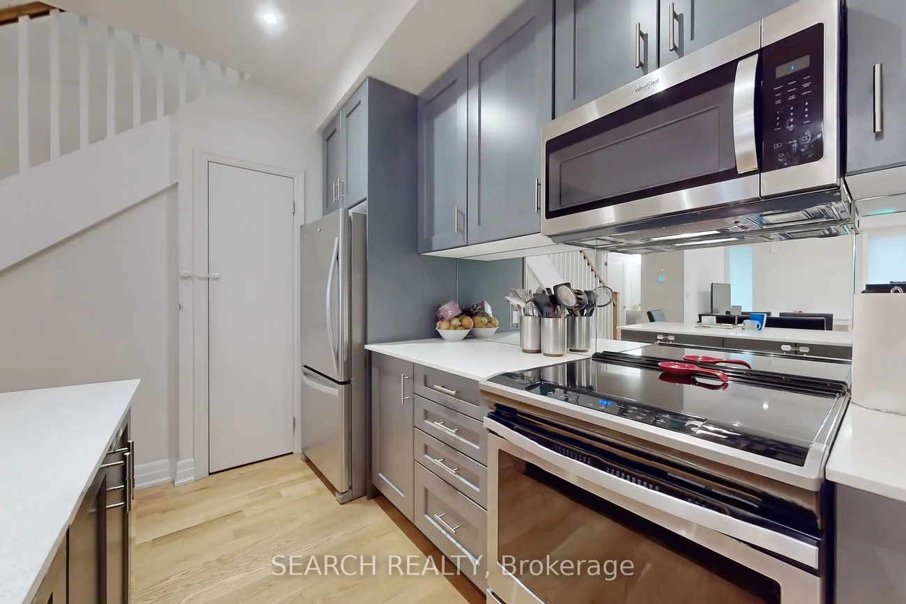 1180, Cawthra, Mineola, Mississauga