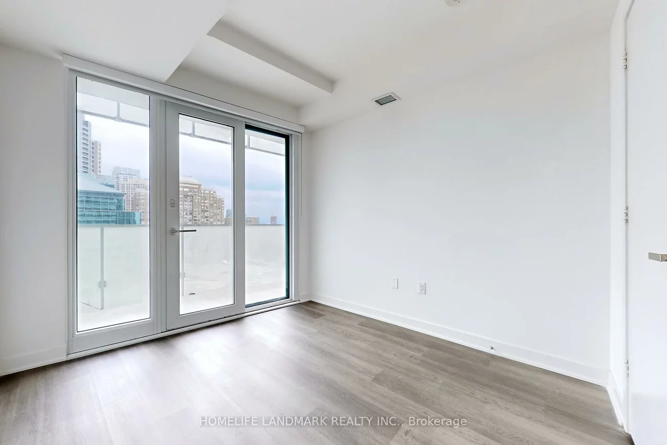 3900, Confederation, City Centre, Mississauga