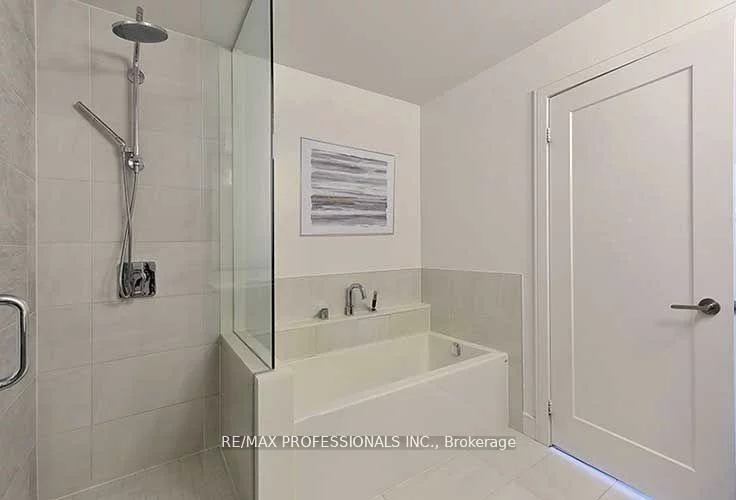1575, Lakeshore, Clarkson, Mississauga