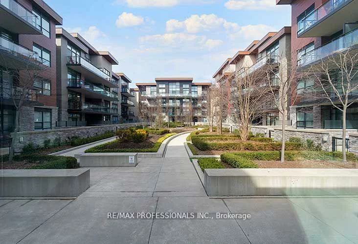 1575, Lakeshore, Clarkson, Mississauga