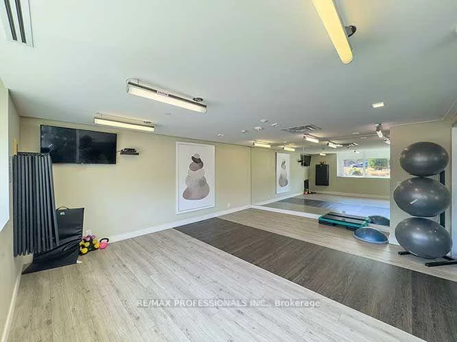 1575, Lakeshore, Clarkson, Mississauga